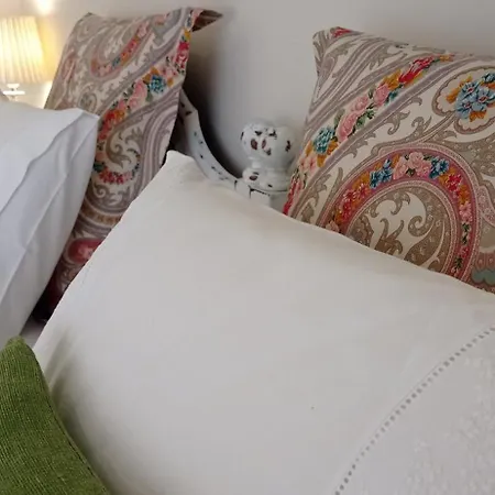 A Casa Da Ti Laura - Al بيت ضيافة أفيرو