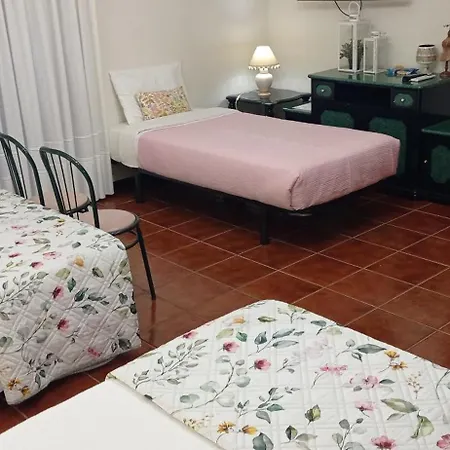 Casa de hóspedes A Casa Da Ti Laura - Al 3*