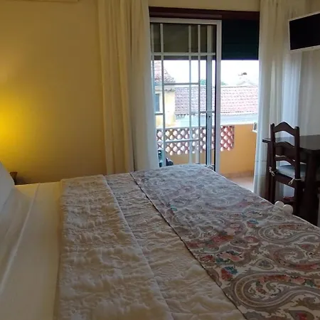 A Casa Da Ti Laura - Al بيت ضيافة أفيرو